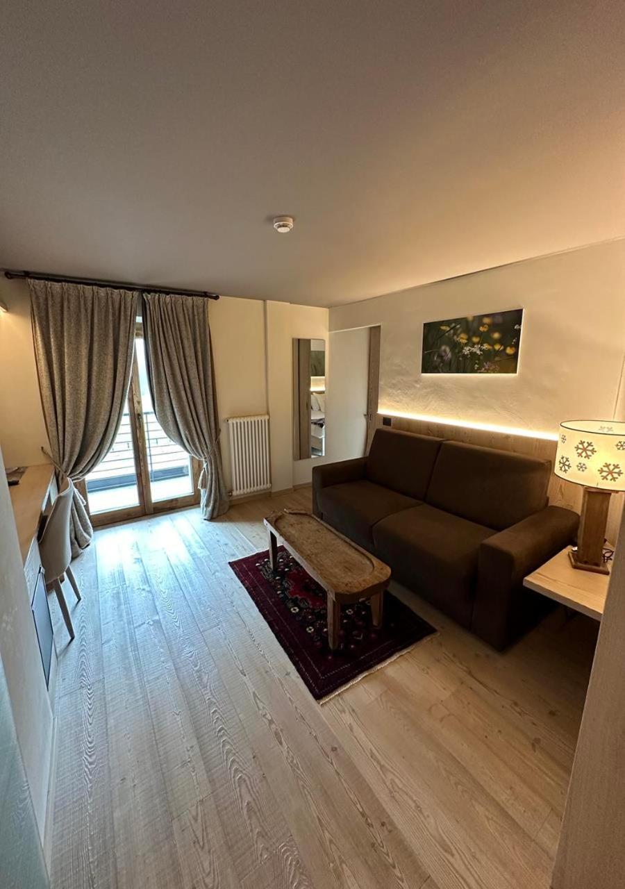 La Madonnina Del Gran Paradiso Wellness Hotel Cogne Exterior foto