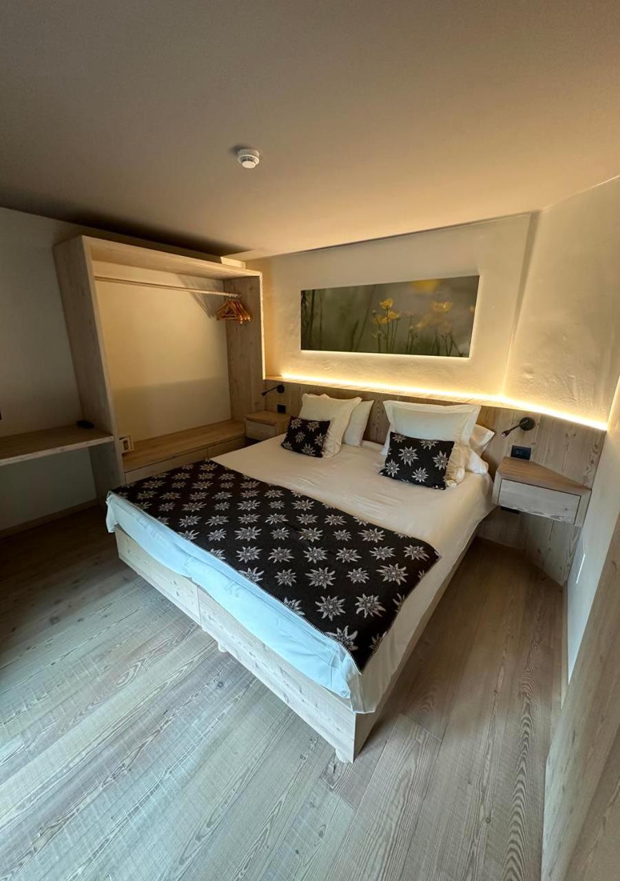 La Madonnina Del Gran Paradiso Wellness Hotel Cogne Exterior foto