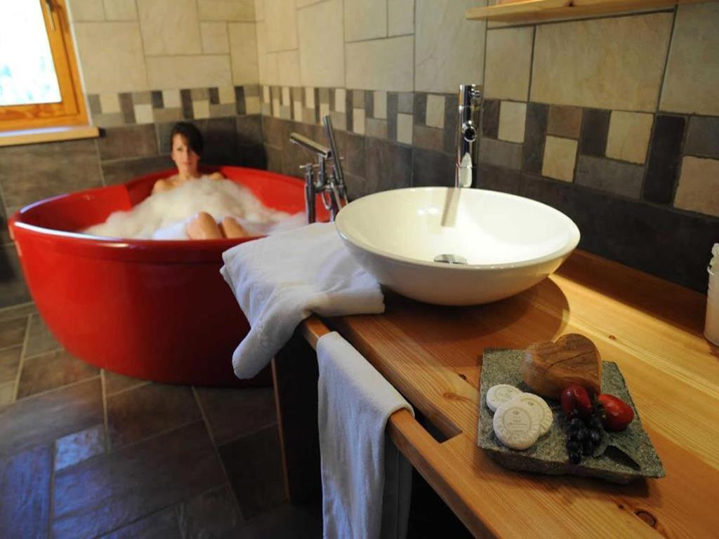 La Madonnina Del Gran Paradiso Wellness Hotel Cogne Exterior foto