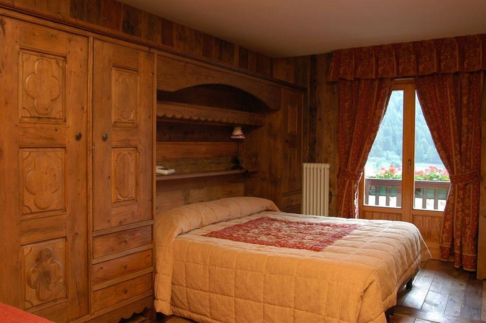 La Madonnina Del Gran Paradiso Wellness Hotel Cogne Exterior foto