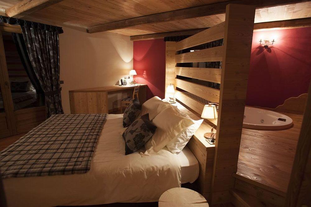La Madonnina Del Gran Paradiso Wellness Hotel Cogne Exterior foto